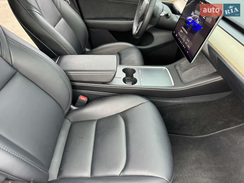 Внедорожник / Кроссовер Tesla Model Y 2023 в Киеве фото 68 Внедорожник / Кроссовер Tesla Model Y 2023 в Киеве