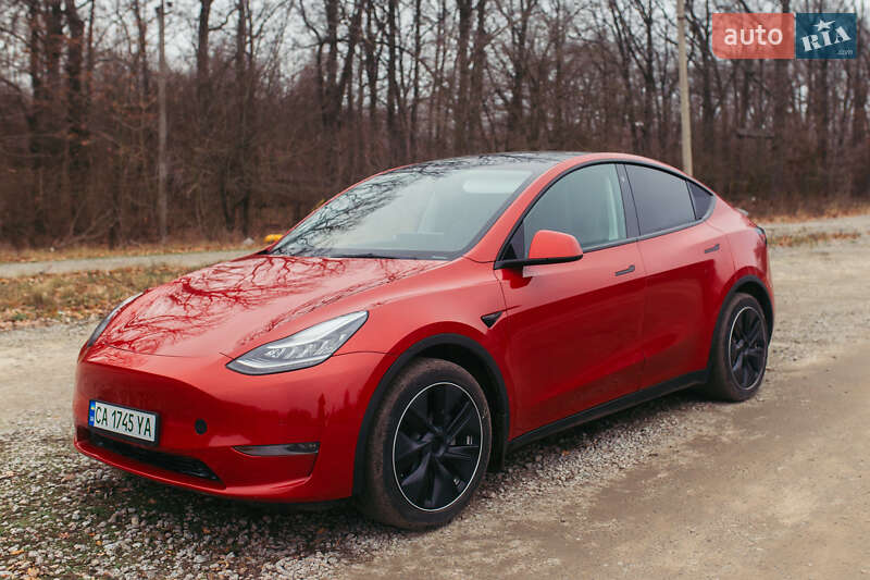 Позашляховик / Кросовер Tesla Model Y 2020 в Умані