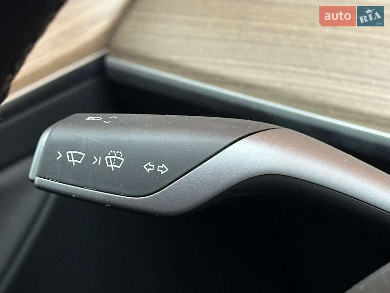 Внедорожник / Кроссовер Tesla Model Y 2024 в Киеве фото 53 Внедорожник / Кроссовер Tesla Model Y 2024 в Киеве