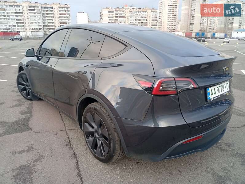 Внедорожник / Кроссовер Tesla Model Y 2025 в Киеве фото 13 Внедорожник / Кроссовер Tesla Model Y 2025 в Киеве