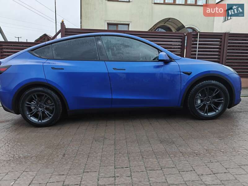 Внедорожник / Кроссовер Tesla Model Y 2024 в Львове фото 3 Внедорожник / Кроссовер Tesla Model Y 2024 в Львове