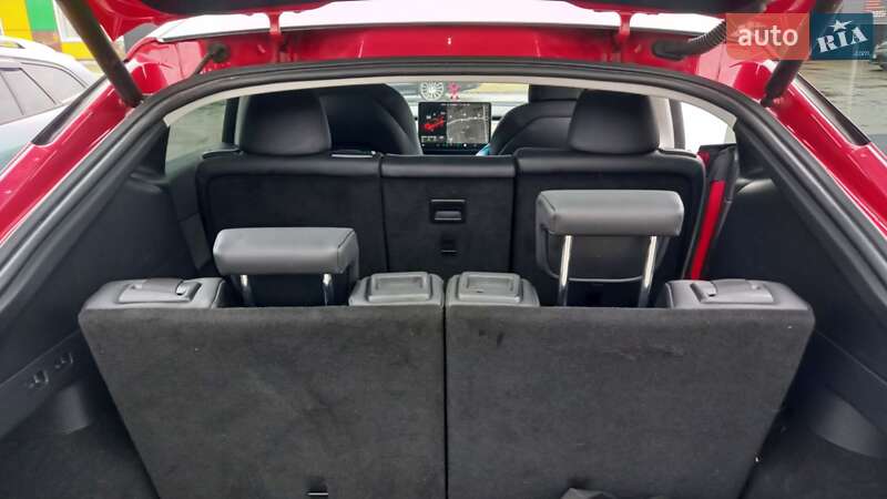 Внедорожник / Кроссовер Tesla Model Y 2021 в Киеве