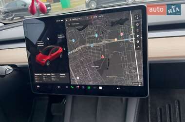 Внедорожник / Кроссовер Tesla Model Y 2021 в Киеве