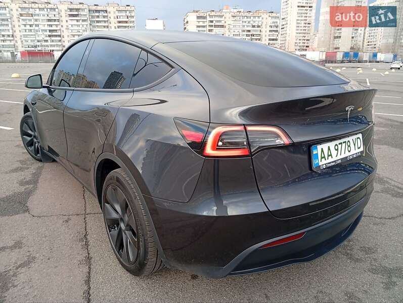 Внедорожник / Кроссовер Tesla Model Y 2025 в Киеве фото 40 Внедорожник / Кроссовер Tesla Model Y 2025 в Киеве