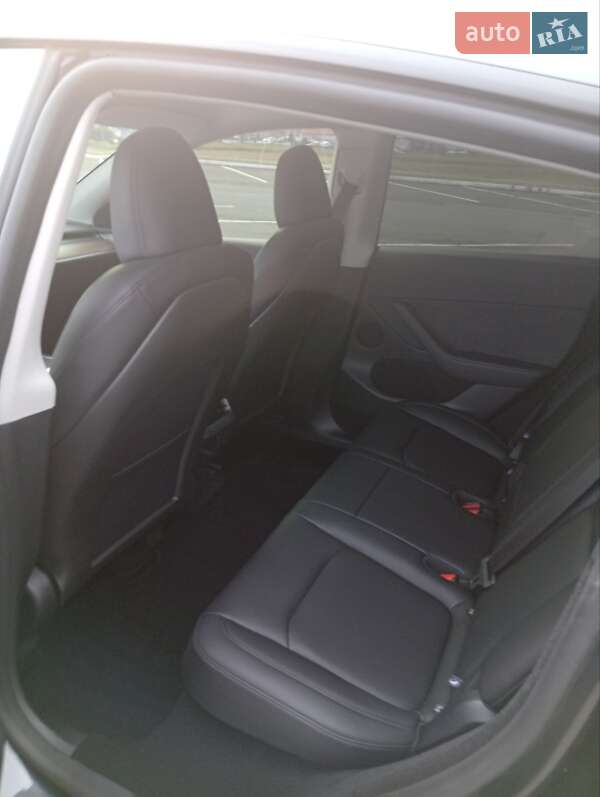 Внедорожник / Кроссовер Tesla Model Y 2025 в Киеве фото 48 Внедорожник / Кроссовер Tesla Model Y 2025 в Киеве