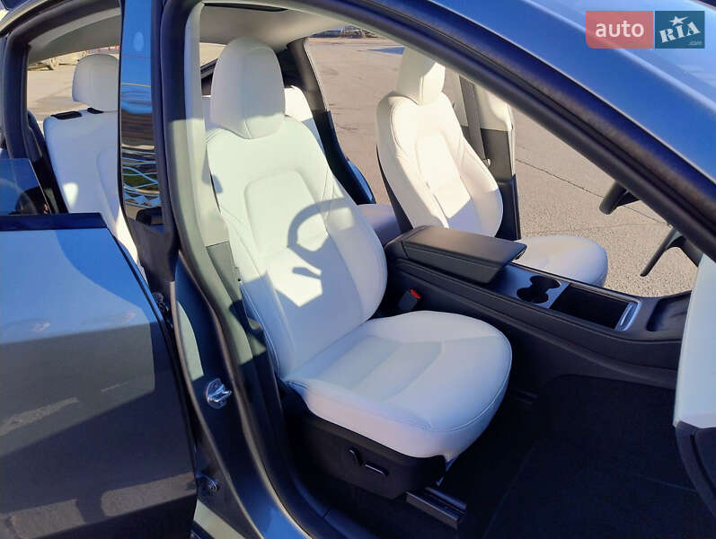 Внедорожник / Кроссовер Tesla Model Y 2024 в Житомире фото 17 Внедорожник / Кроссовер Tesla Model Y 2024 в Житомире