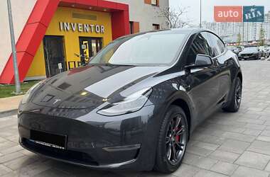 Внедорожник / Кроссовер Tesla Model Y 2024 в Киеве