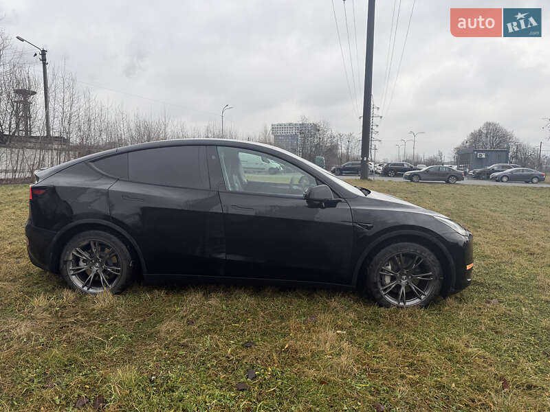 Внедорожник / Кроссовер Tesla Model Y 2024 в Львове фото 8 Внедорожник / Кроссовер Tesla Model Y 2024 в Львове