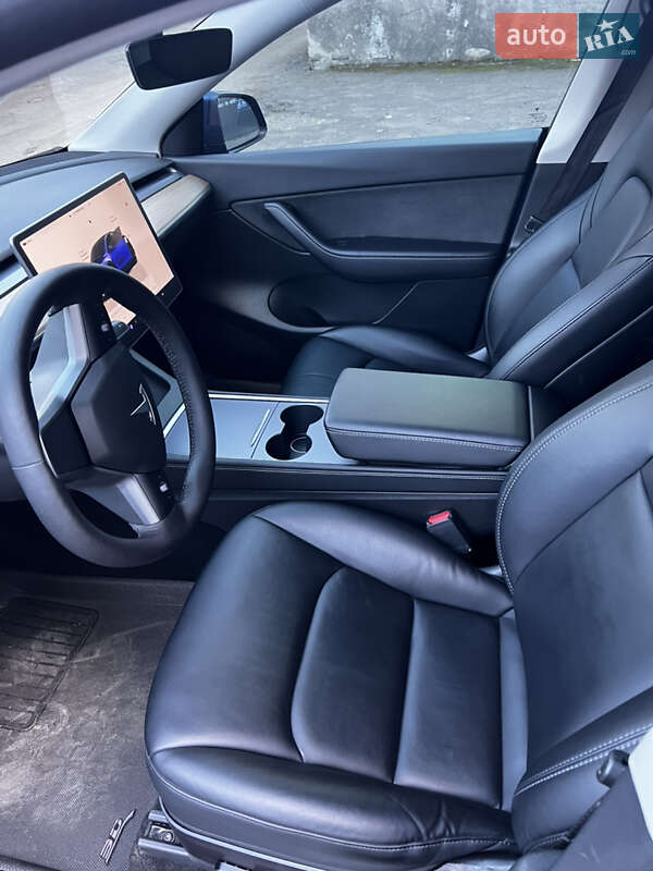 Внедорожник / Кроссовер Tesla Model Y 2022 в Днепре