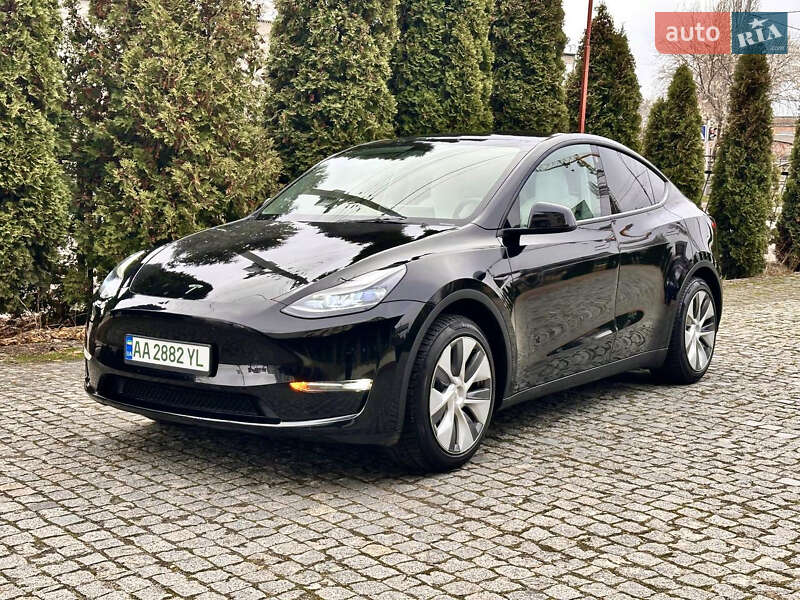 Внедорожник / Кроссовер Tesla Model Y 2023 в Киеве