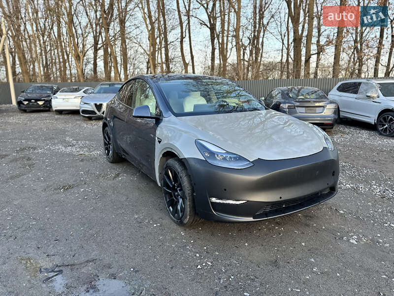 Tesla Model Y 2022 Tesla Model Y 2022