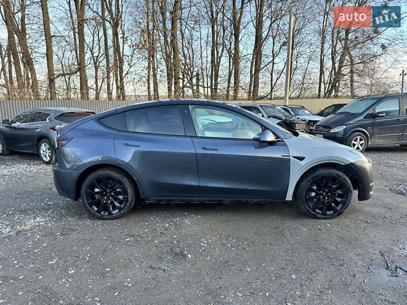 Внедорожник / Кроссовер Tesla Model Y 2022 в Ровно