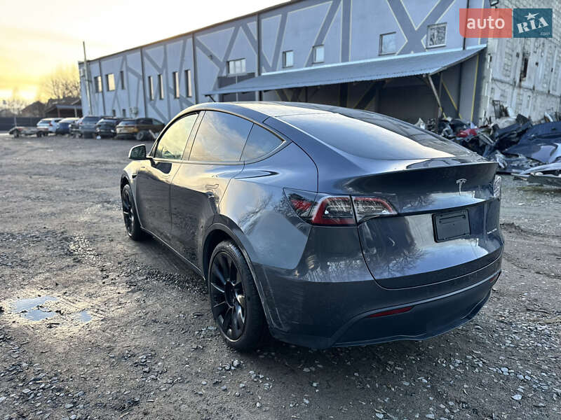 Внедорожник / Кроссовер Tesla Model Y 2022 в Ровно
