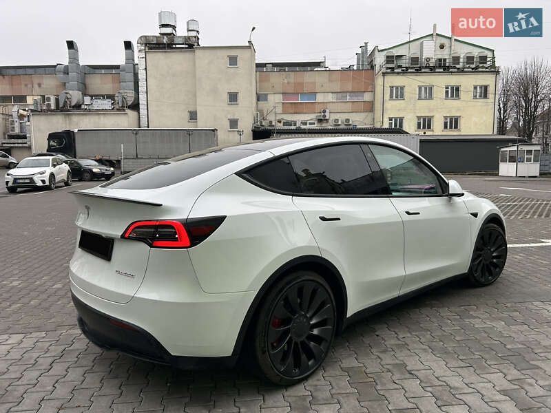 Внедорожник / Кроссовер Tesla Model Y 2023 в Хмельницком