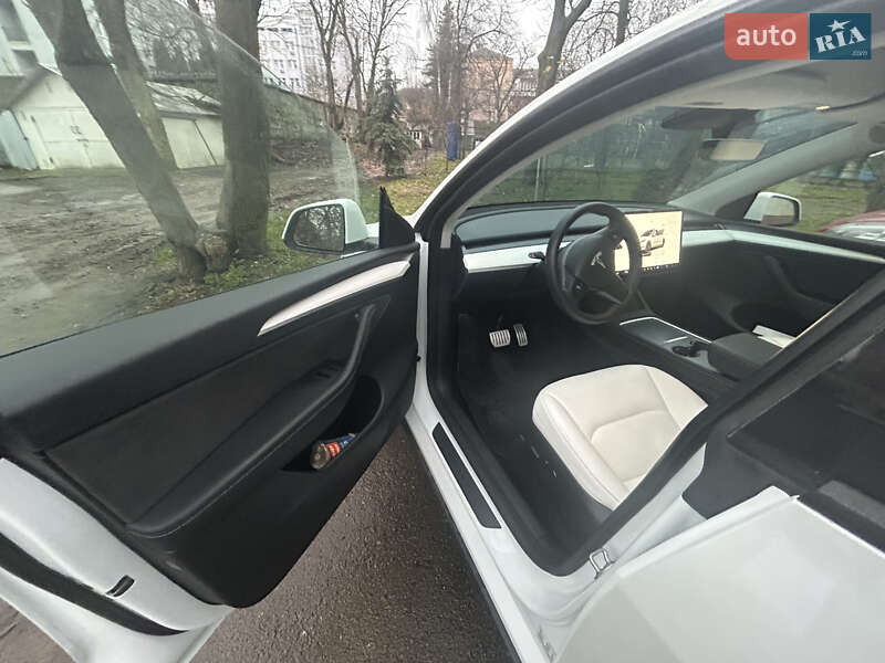 Внедорожник / Кроссовер Tesla Model Y 2023 в Хмельницком