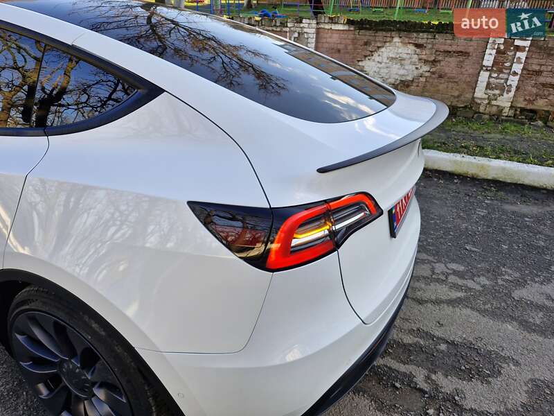 Внедорожник / Кроссовер Tesla Model Y 2022 в Тростянце