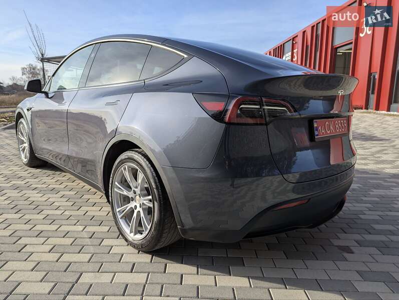 Внедорожник / Кроссовер Tesla Model Y 2024 в Львове фото 3 Внедорожник / Кроссовер Tesla Model Y 2024 в Львове
