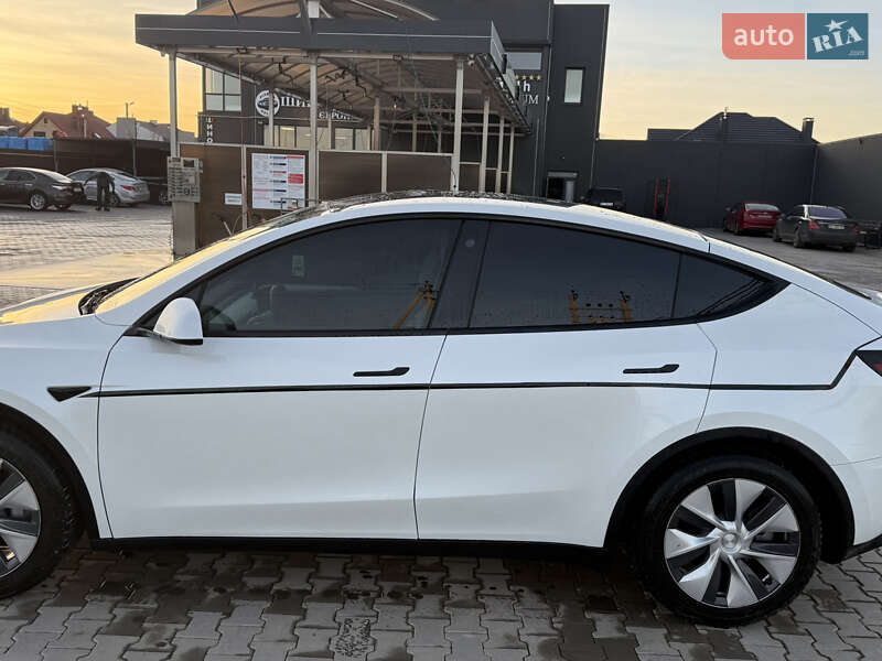 Внедорожник / Кроссовер Tesla Model Y 2023 в Львове