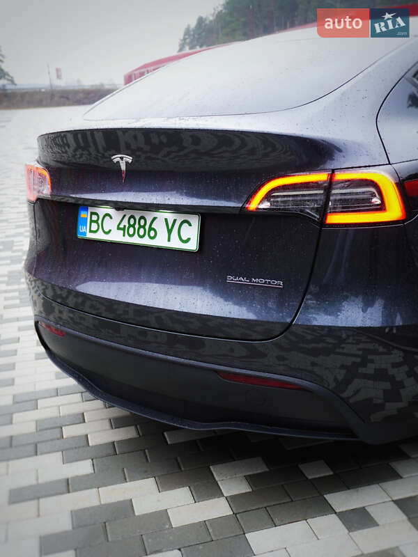Внедорожник / Кроссовер Tesla Model Y 2024 в Львове