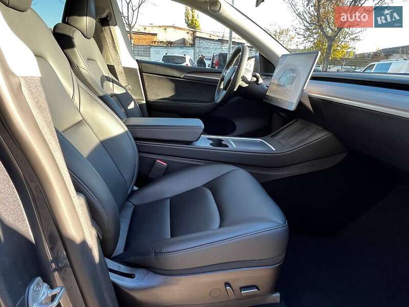 Внедорожник / Кроссовер Tesla Model Y 2023 в Днепре