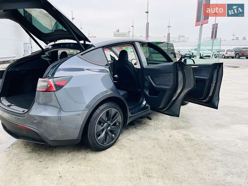 Внедорожник / Кроссовер Tesla Model Y 2022 в Киеве фото 7 Внедорожник / Кроссовер Tesla Model Y 2022 в Киеве