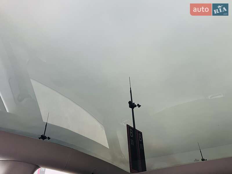 Внедорожник / Кроссовер Tesla Model Y 2022 в Киеве фото 33 Внедорожник / Кроссовер Tesla Model Y 2022 в Киеве