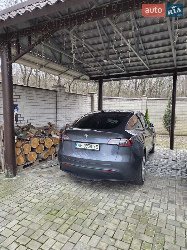Внедорожник / Кроссовер Tesla Model Y 2023 в Днепре