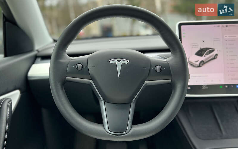 Внедорожник / Кроссовер Tesla Model Y 2021 в Львове