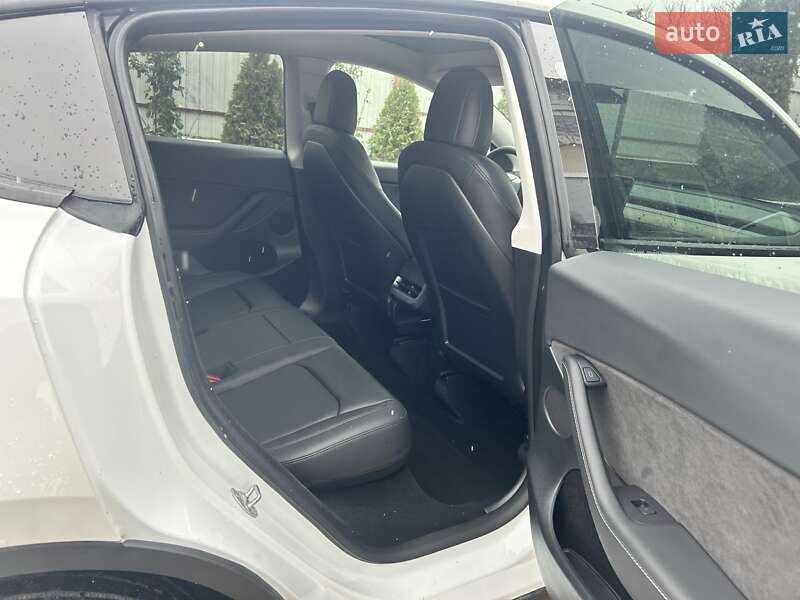 Внедорожник / Кроссовер Tesla Model Y 2022 в Полтаве фото 13 Внедорожник / Кроссовер Tesla Model Y 2022 в Полтаве