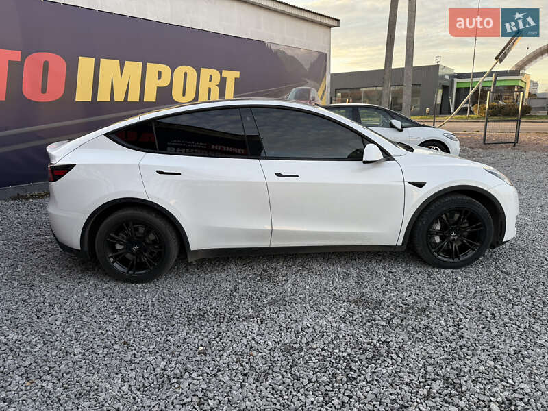 Внедорожник / Кроссовер Tesla Model Y 2020 в Стрые