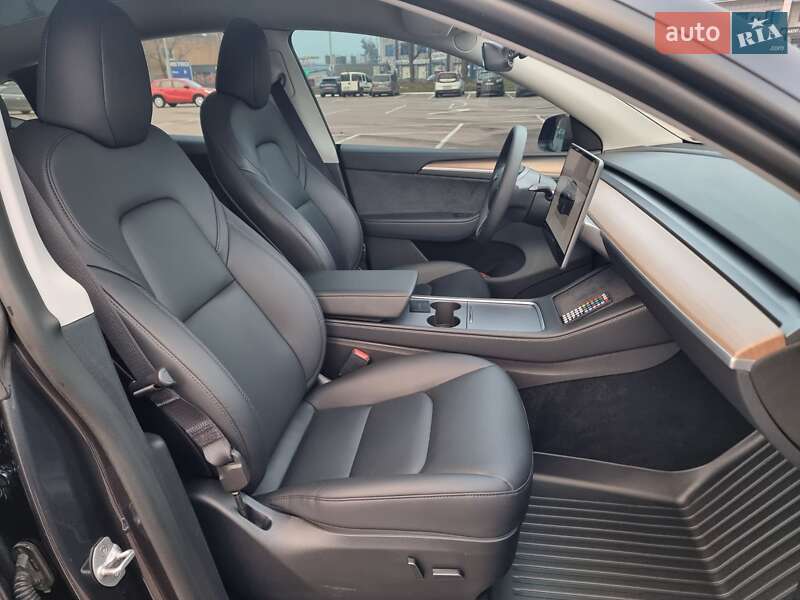 Внедорожник / Кроссовер Tesla Model Y 2024 в Житомире фото 25 Внедорожник / Кроссовер Tesla Model Y 2024 в Житомире