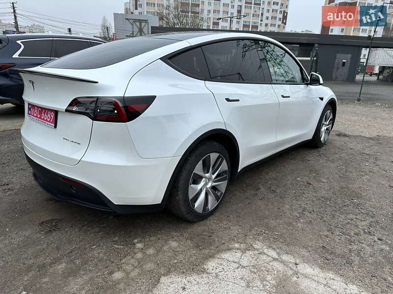 Внедорожник / Кроссовер Tesla Model Y 2023 в Киеве