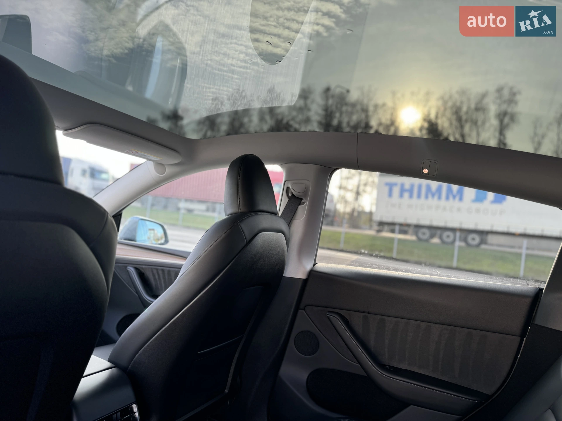 2024 Tesla Model Y - мініатюра 21