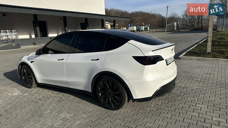 Внедорожник / Кроссовер Tesla Model Y 2022 в Трускавце