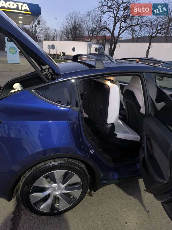 Внедорожник / Кроссовер Tesla Model Y 2023 в Львове фото 7 Внедорожник / Кроссовер Tesla Model Y 2023 в Львове