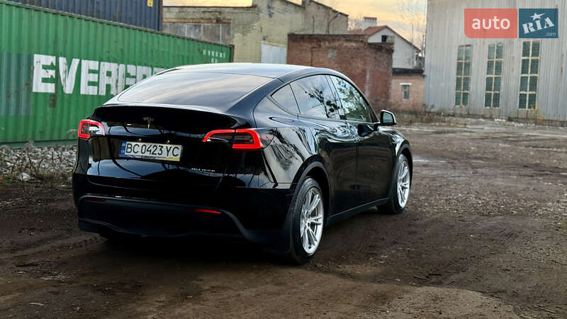 Внедорожник / Кроссовер Tesla Model Y 2021 в Львове