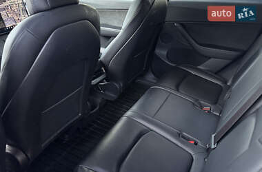 Внедорожник / Кроссовер Tesla Model Y 2021 в Львове