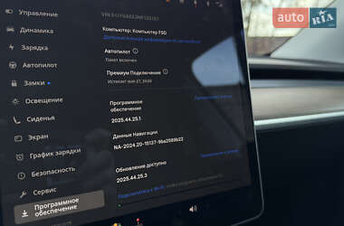 Внедорожник / Кроссовер Tesla Model Y 2021 в Львове
