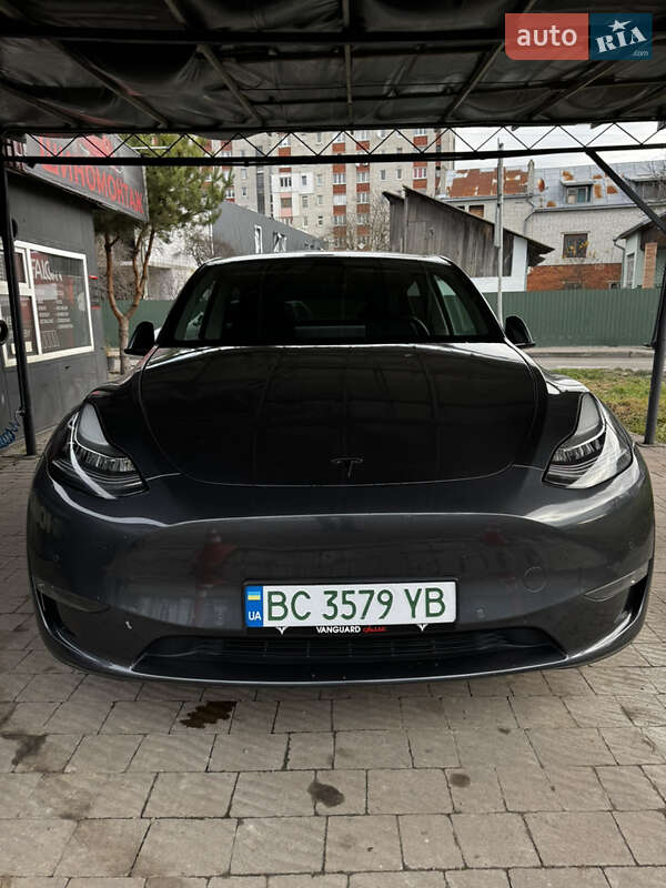Внедорожник / Кроссовер Tesla Model Y 2020 в Львове