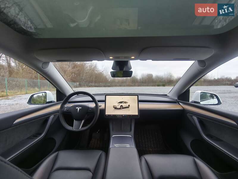 Внедорожник / Кроссовер Tesla Model Y 2023 в Львове