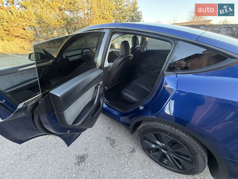Внедорожник / Кроссовер Tesla Model Y 2024 в Виннице
