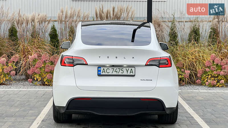Внедорожник / Кроссовер Tesla Model Y 2021 в Луцке