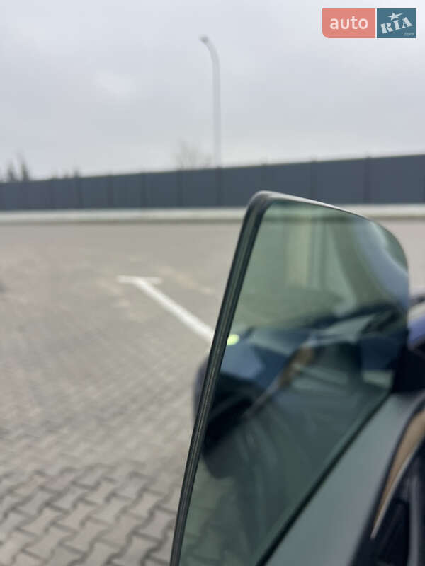 Внедорожник / Кроссовер Tesla Model Y 2023 в Луцке