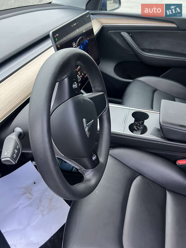 Внедорожник / Кроссовер Tesla Model Y 2023 в Луцке