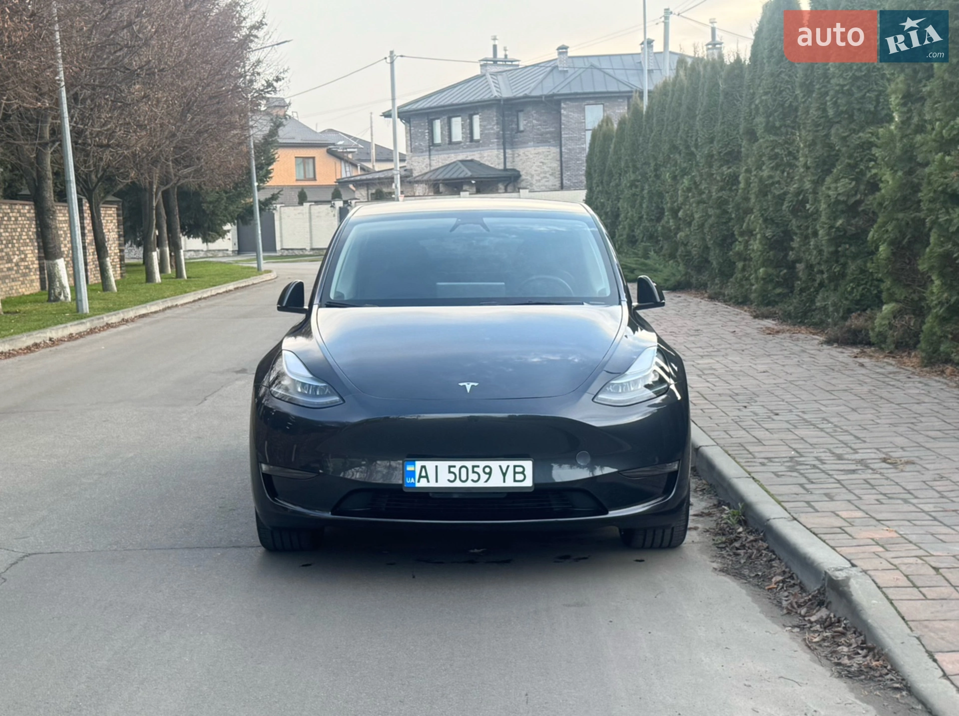 2024 Tesla Model Y - мініатюра 8