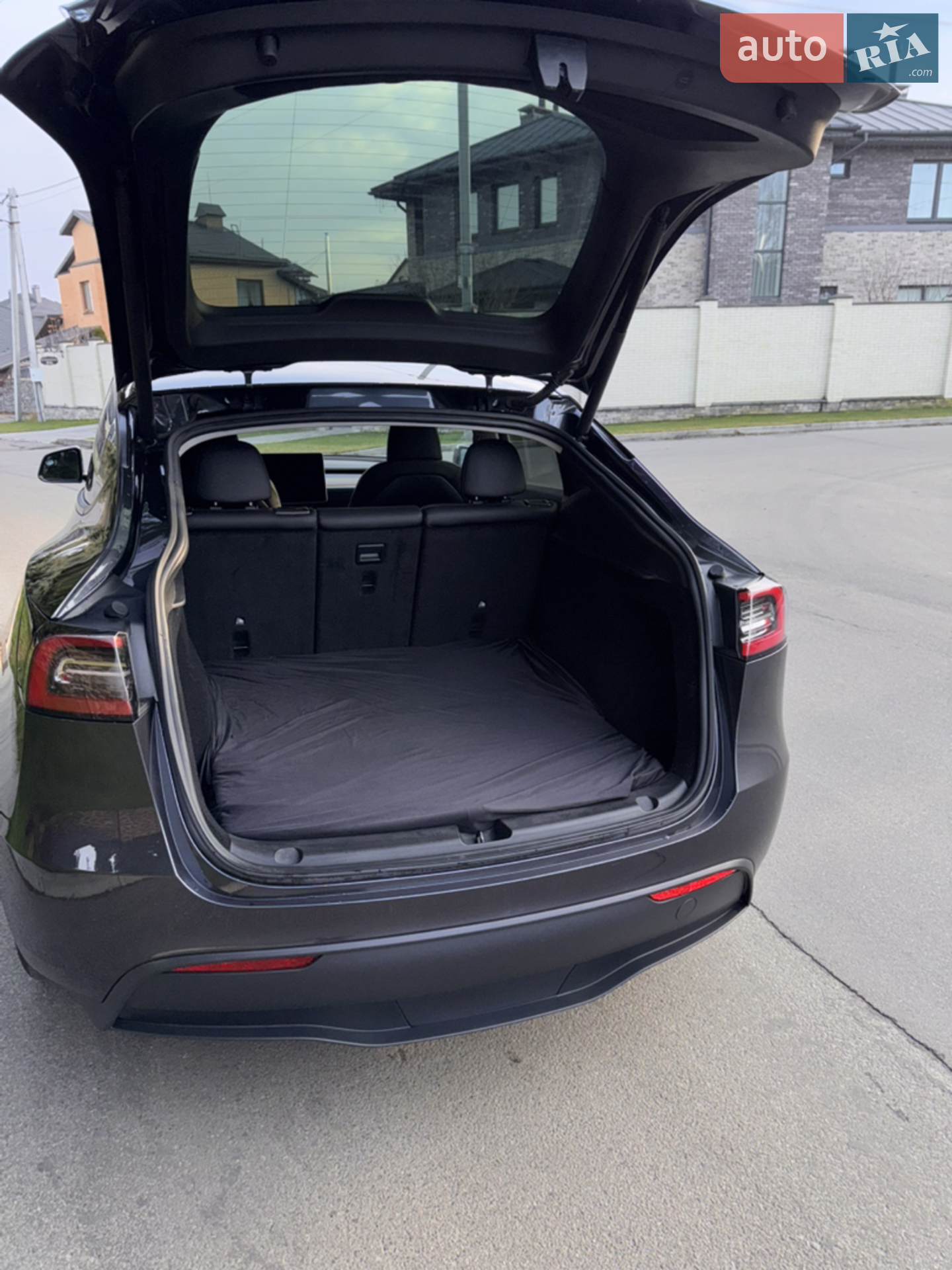 2024 Tesla Model Y - мініатюра 38