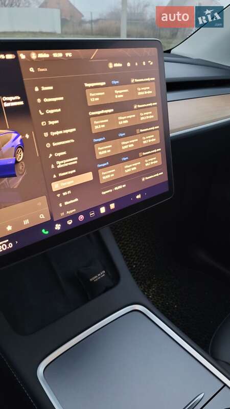 Внедорожник / Кроссовер Tesla Model Y 2023 в Полтаве