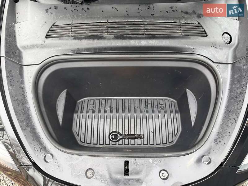 Внедорожник / Кроссовер Tesla Model Y 2022 в Хмельницком