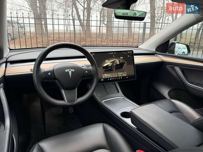 Внедорожник / Кроссовер Tesla Model Y 2022 в Хмельницком