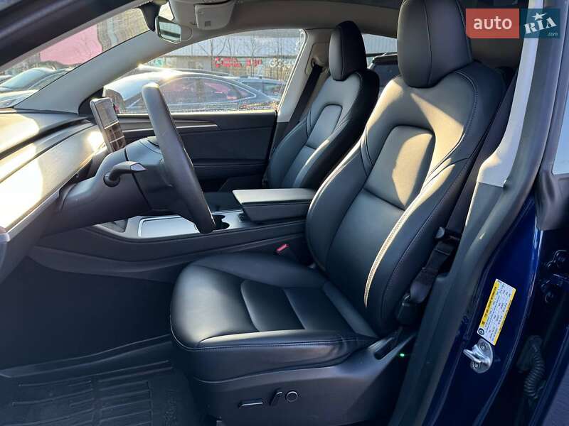 Внедорожник / Кроссовер Tesla Model Y 2023 в Киеве
